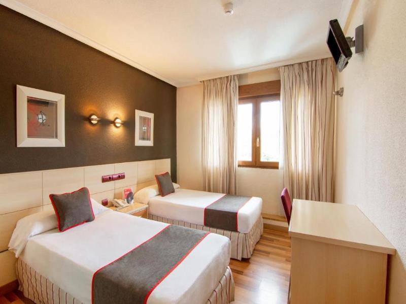 Hostal Rural El Cano By Vivere Stays Alpedrete Εξωτερικό φωτογραφία