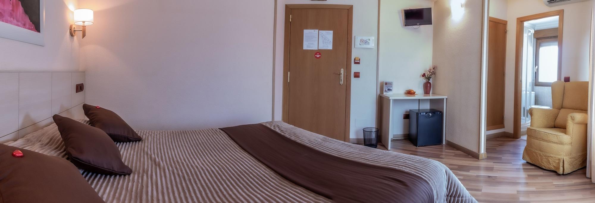 Hostal Rural El Cano By Vivere Stays Alpedrete Εξωτερικό φωτογραφία