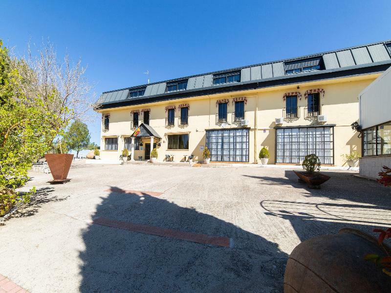 Hostal Rural El Cano By Vivere Stays Alpedrete Εξωτερικό φωτογραφία