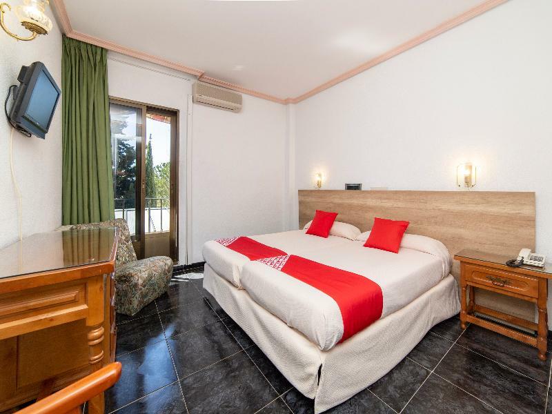 Hostal Rural El Cano By Vivere Stays Alpedrete Εξωτερικό φωτογραφία