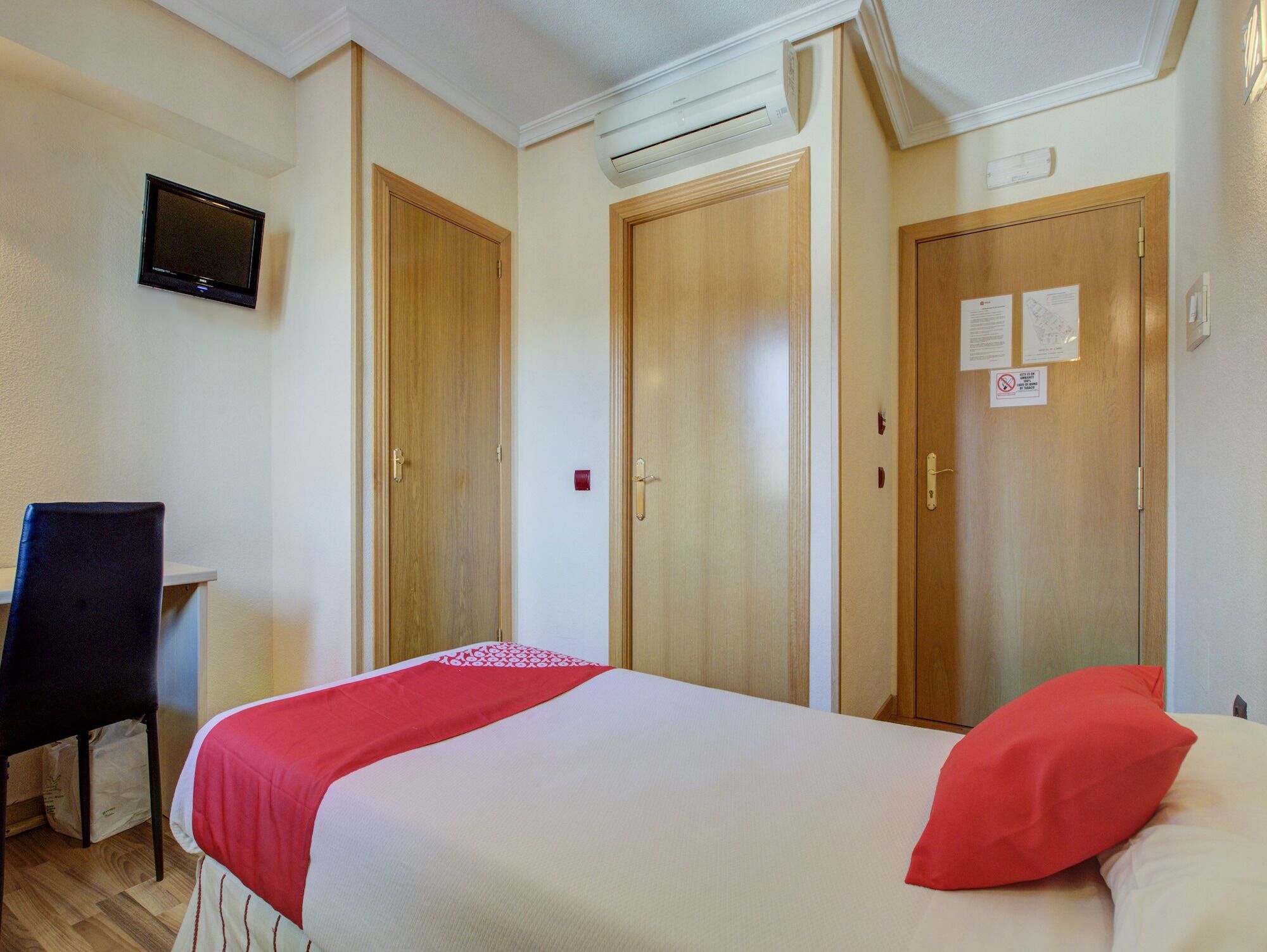 Hostal Rural El Cano By Vivere Stays Alpedrete Εξωτερικό φωτογραφία